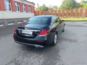 Predám Mercedes E200 model w213 ročník 2017 - 12