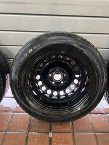 Plechové disky R15 + zimné pneu Pirelli - 12