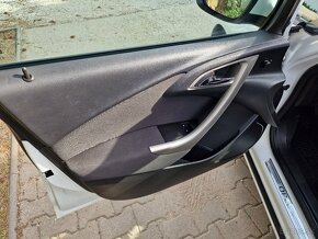 Opel Astra 1.3 CDTi ecoFLEX Enjoy 95k M5 (diesel) kup. SR - 12