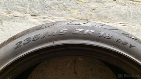 Pirelli P ZERO Nero GT 235/45 R18 98Y - 12