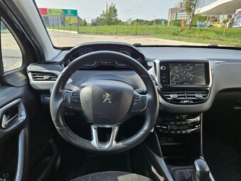 Peugeot 2008 1.2 PureTech Style - 12