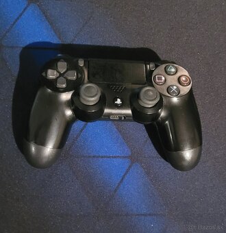 Ps4 slim - 12