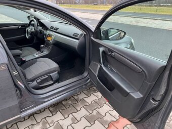 Volkswagen Passat 2.0 TDi DSG B7 - 12