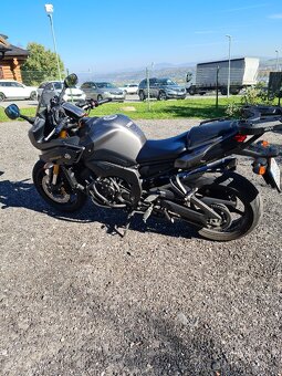 Yamaha FZ8 - 12