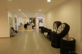 PREDAME SHOWROOM BMW V BB O C.ROZLOHE 6920M2 - 12