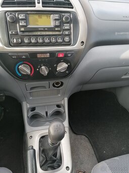 Rav4 2,0d 85kw Taliansko - 12