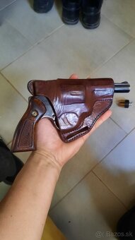 Revolver Taurus 82  38special - 12