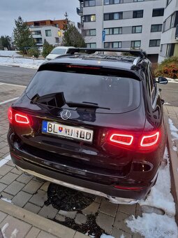 GLC200 facelift nie ten starý čo bol do roku 2019. - 12