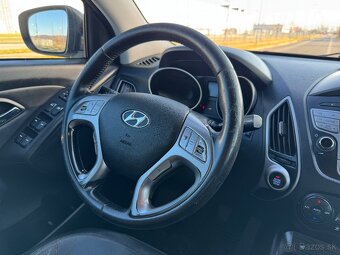 Hyundai ix35 4WD 2.0CRDI - 12