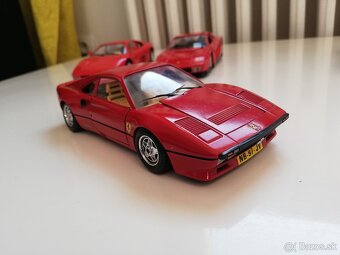 1:24 Bburago 4ks FERRARI modely 80 roky - 12