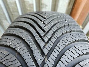 Špičkové, prakticky nejazdené zimné Michelin - 205/60 r16 - 12