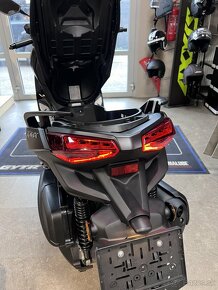 Yamaha XMAX 300 - 12