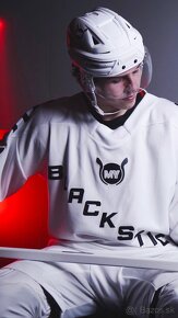 Hokejka BLACKSTICK PRO - 12