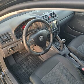 Volkswagen Golf 5 , 1.4 benzín, 175000km - 12