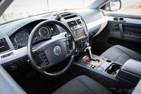 Volkswagen Touareg 2.5 TDI 4x4 A/T /AJ NA SPLÁTKY/ - 12