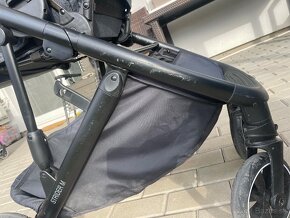 Britax Römer Kočík športový Strider M - 12