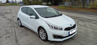 KIA Ceed 1.4 CVVT UEFA edicia Gold+Platinum - 12