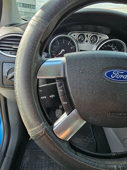 Ford Focus Kombi 1.8i benzin ťažné  zariadenie - 12