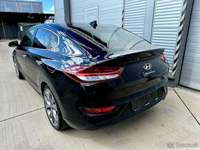 HYUNDAI I30 FASTBACK - PREDAJ AJ NA SPLÁTKY - 12