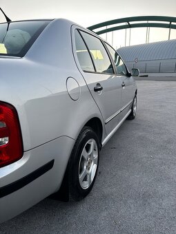 ŠKODA FABIA SEDAN 1.4 Mpi 50 kw 2001 - 12