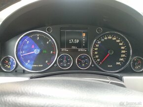 Volkswagen Touareg 3.0Tdi - 12