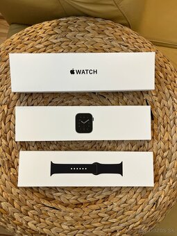 Apple Watch SE GPS 40mm - 12