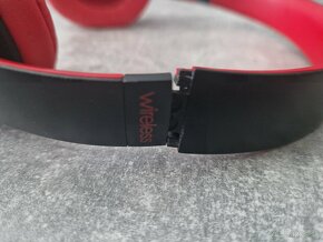 Beats solo 3 wireless - (L) strana nalomená - plně funkční - 12