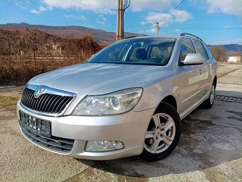 ŠKODA OCTAVIA COMBI II 2.0 TDI CR 4X4 MODEL 2012 CAMERA - 12