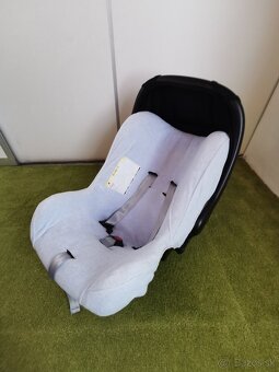 Trojkombinácia BRITAX B-MOTION 4 PLUS s príslušens - 12