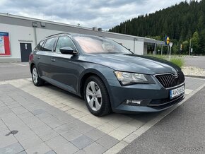 Škoda Superb Combi 2.0 TDi - 12