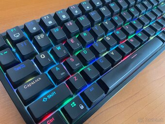 Mechanická klávesnica: Royal Kludge RK84 RGB - 12