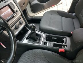 Predám VW Golf 7 1.6tdi - 12