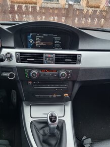 BMW 320d xdrive - 12