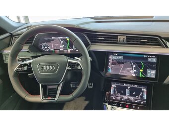 Audi Q8 e-tron S line 50 quattro - 12