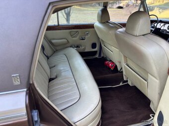 Rolls Royce Silver Shadow - 12