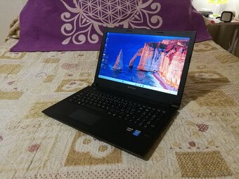 Lenovo.SSD 256 GB. RAM 16 GB. 15,6“ FHD. Grafika 2+6 GB. - 12