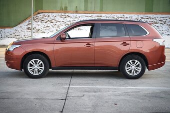 Mitsubishi Outlander - 12