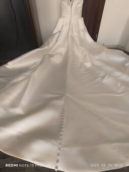 Pronovias - 12