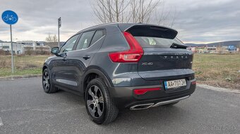 Volvo XC40 D4 A/T 4x4, LED (odpočet DPH) - 12