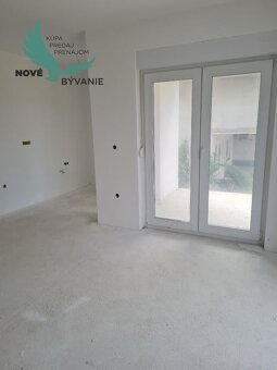 Novostavba apartmánu v Chorvátsku na ostrove Vir - 12