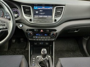 Hyundai Tucson 1.6 T-GDi 130kW Style 4x4, TOP Stav - 12