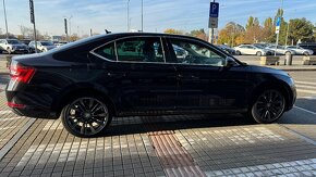 ŠKODA SUPERB 1.4 hybrid - 12