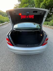 Mercedes-Benz C200 CDI W204 - 12