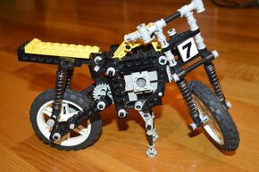 predam dve zriedkave zberatelske LEGO Technic motorky - 12