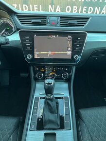 Škoda Superb Combi 2.0 TDI SCR Live 4x4 DSG - 12