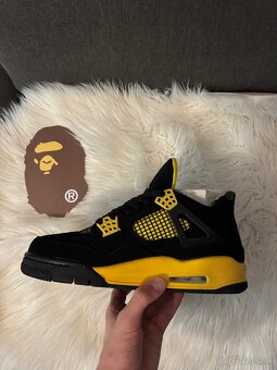 Jordan 4 - 12