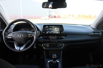 Hyundai i30 Fastback - 12