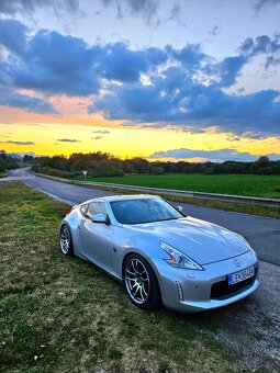 Nissan 370z  /3.7 V6 / 2014 /automat / - 12