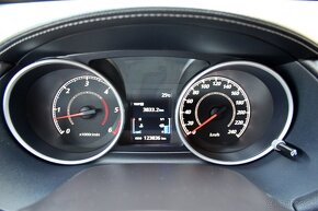 Mitsubishi Outlander 2,2 DI-D, INVITE,103 KW, 4WD, 7-MIEST - 12