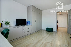 Na predaj priestranný 5-izbový rodinný dom s na 802 m² pozem - 12